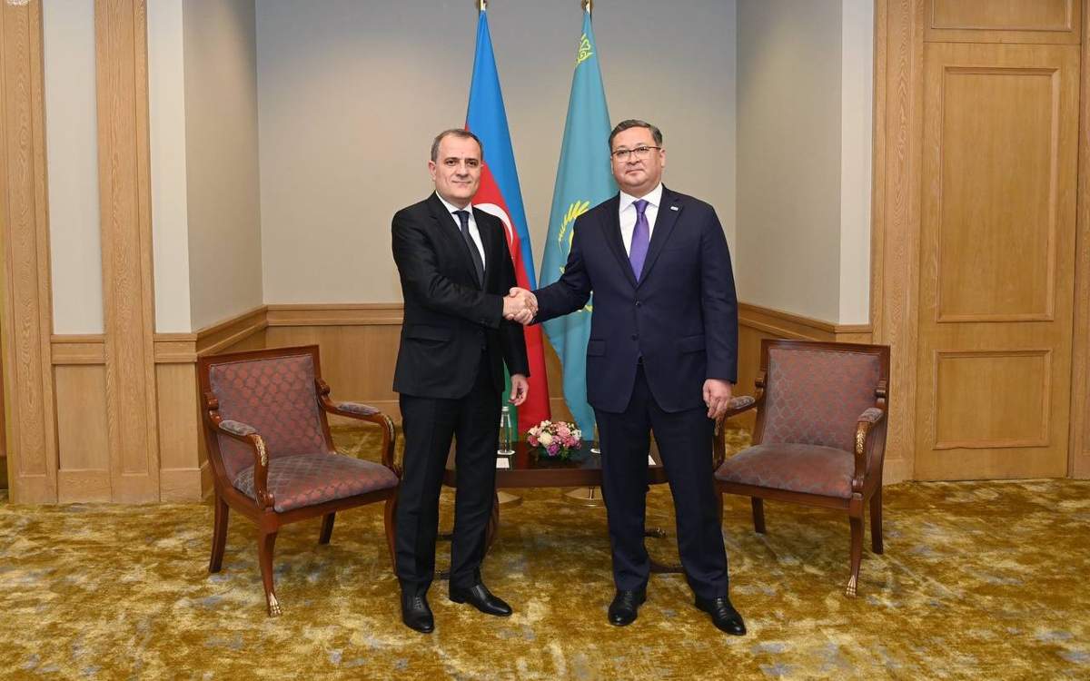 Глава-внешнеполитического-ведомства-Азербайджана-выразил-благодарность-Казахстану-за-поддержку-мирного-процесса