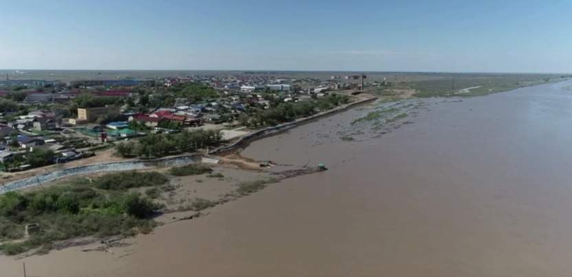 Ситуация-с-уровнем-воды-в-реке-Жайык-в-области-Атырау-остаётся-напряженной