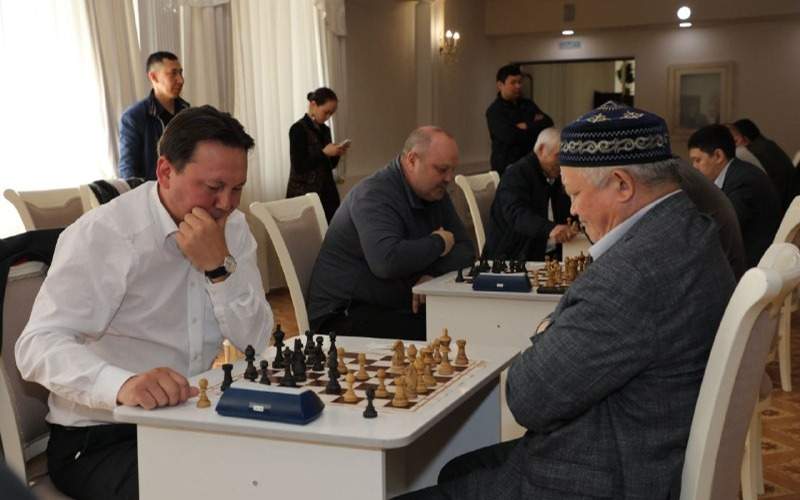 Более-100-любителей-шахмат-участвовали-в-Кубке-senat-open-в-Караганде