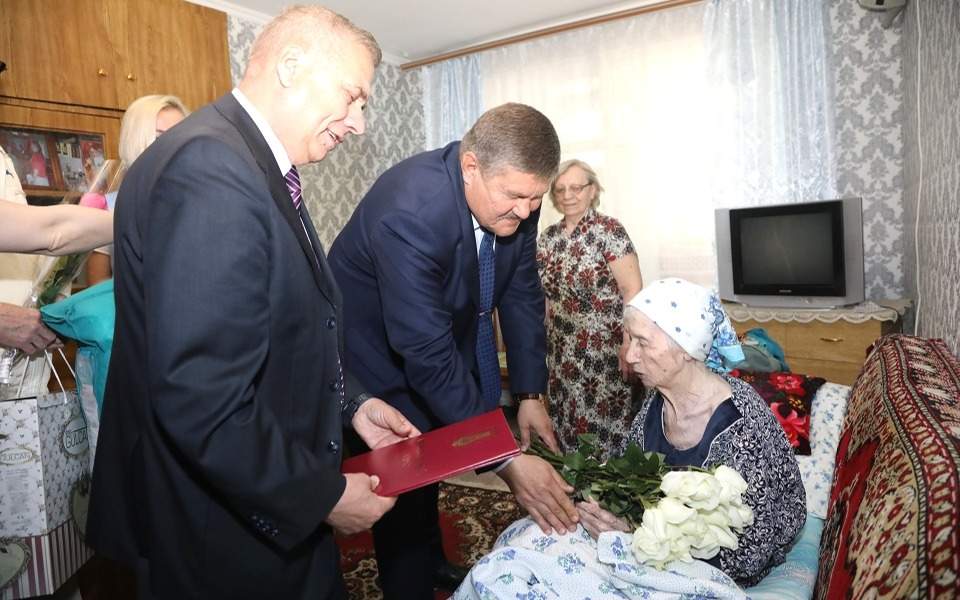 Сitizen-of-baikonur-celebrated-her-100th-birthday-as-a-great-patriotic-war-veteran
