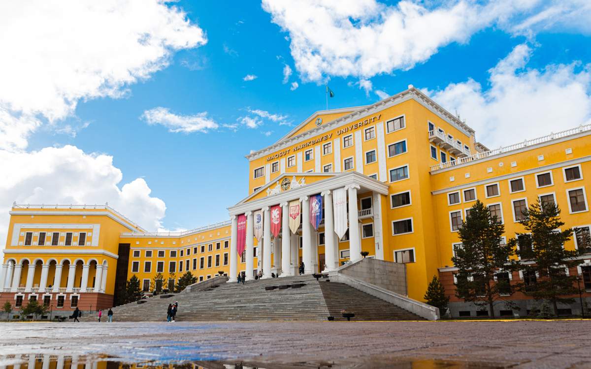 Открылась-олимпиада-для-m.narikbayev-university-грантов