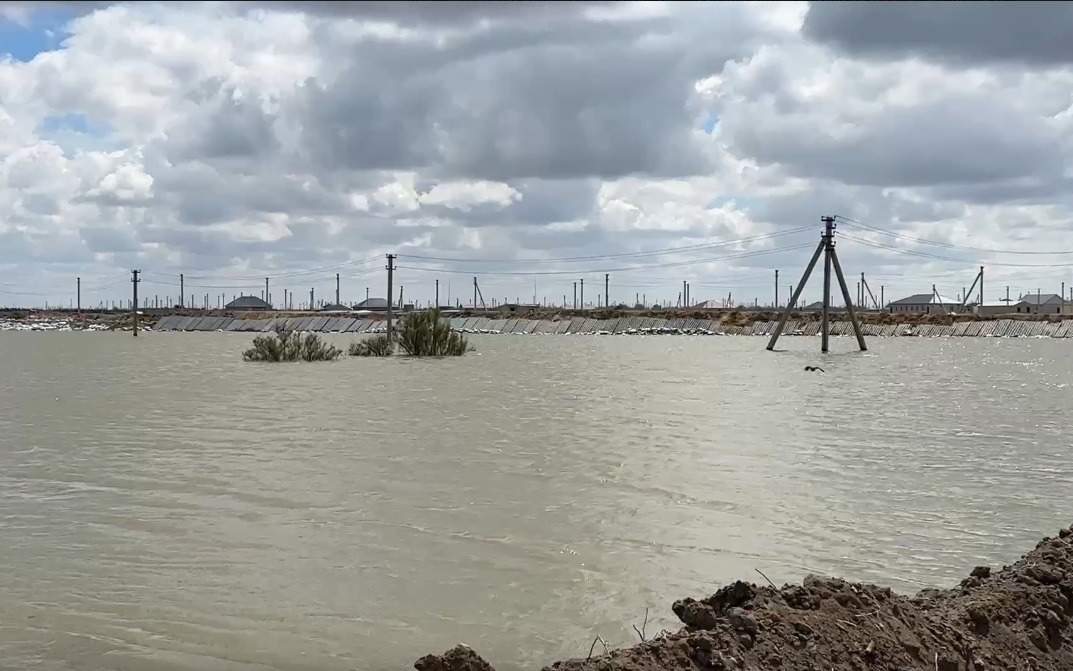 Рост-уровня-воды-в-реке-Жайык-в-Атырауской-области-не-останавливается