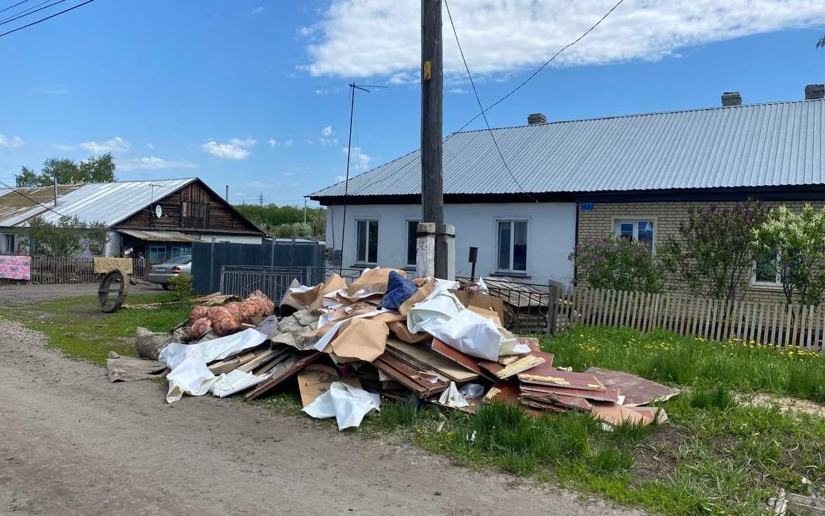 В-регионе-продолжается-активный-процесс-восстановления-пострадавших-от-наводнений-районов