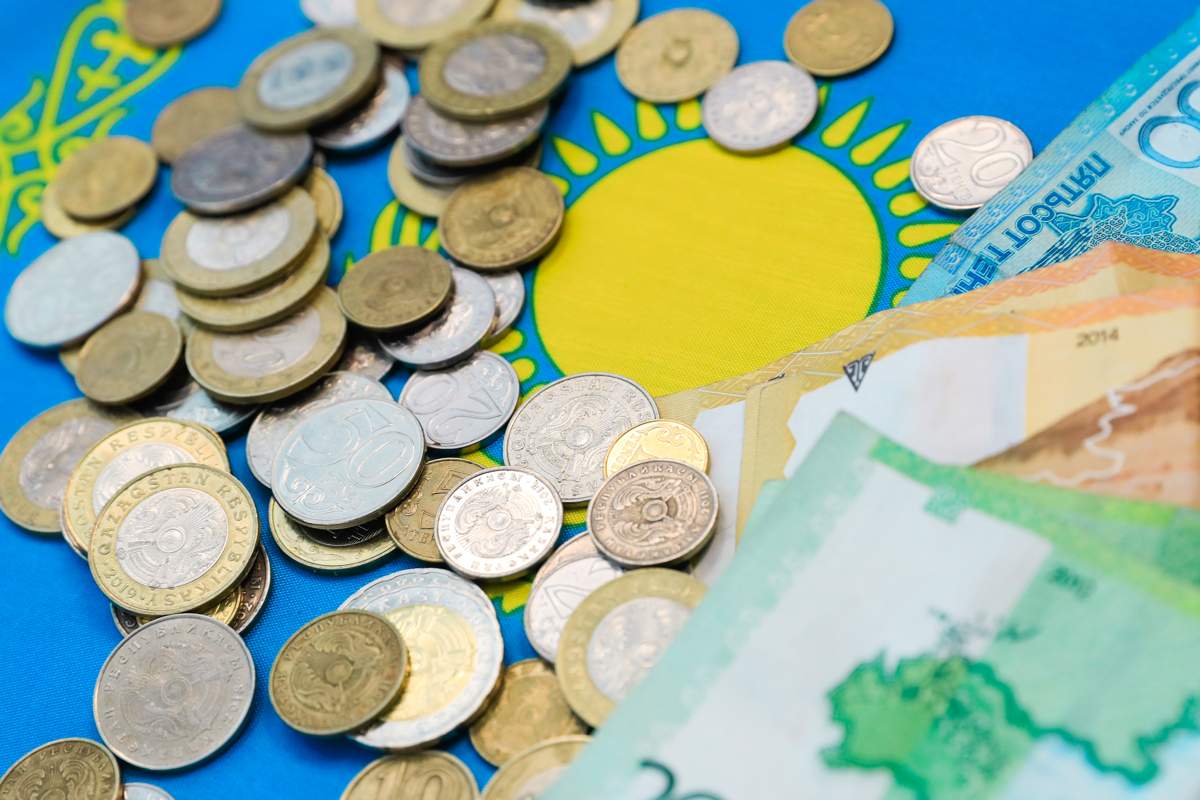Казахстан-отменил-договоренность-с-Таджикистаном-о-взаимной-конвертируемости-национальных-валют