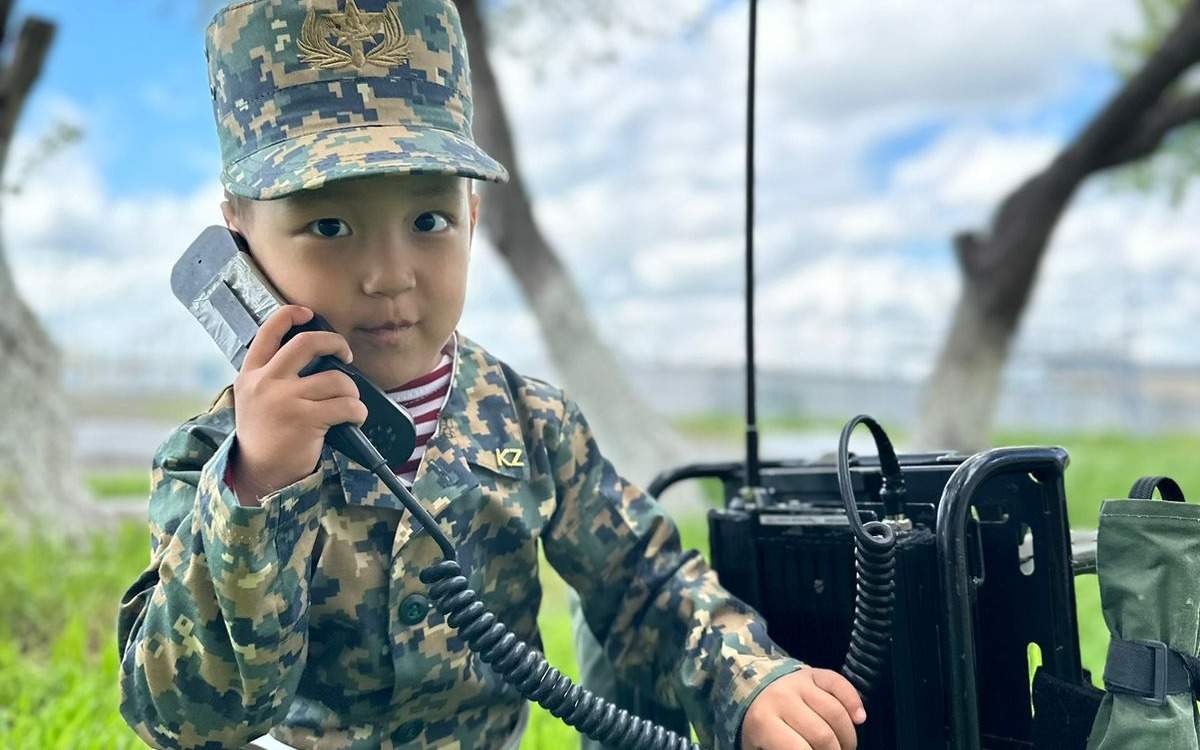 Фотоконкурс «Я — Защитник Родины!» среди детей военнослужащих Национальной гвардии РК