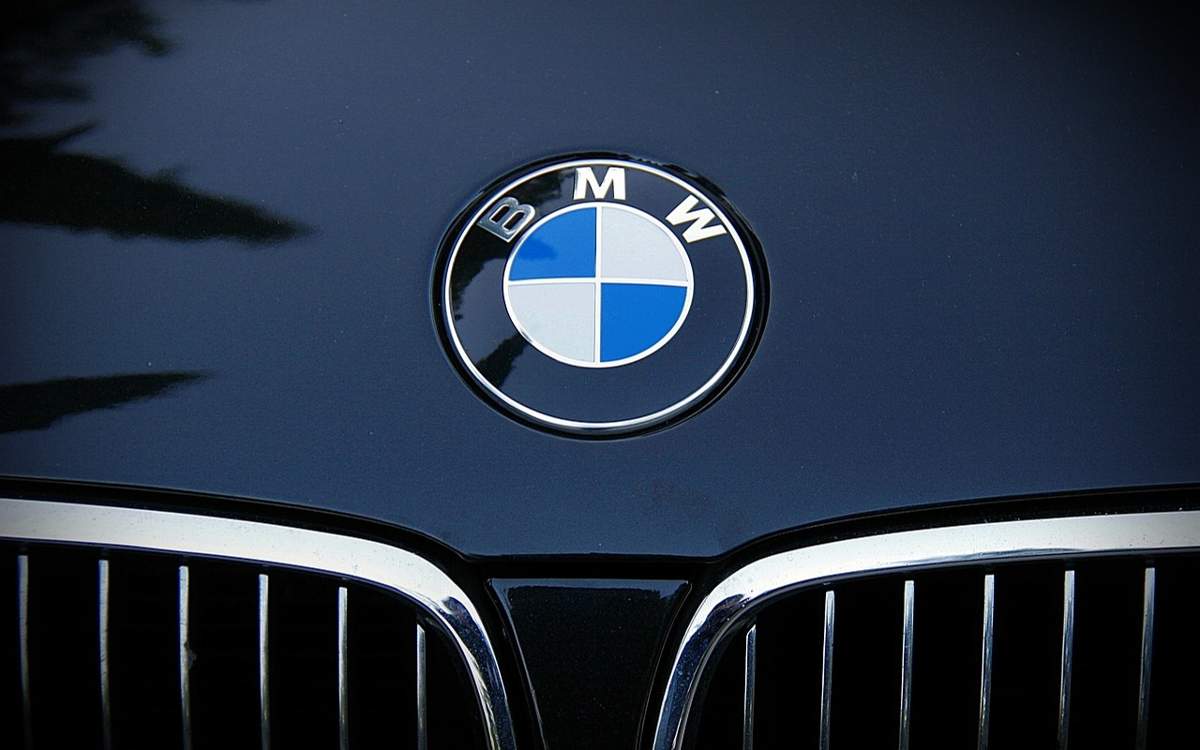 Американец получил почти $2 млн за травму от дверей BMW