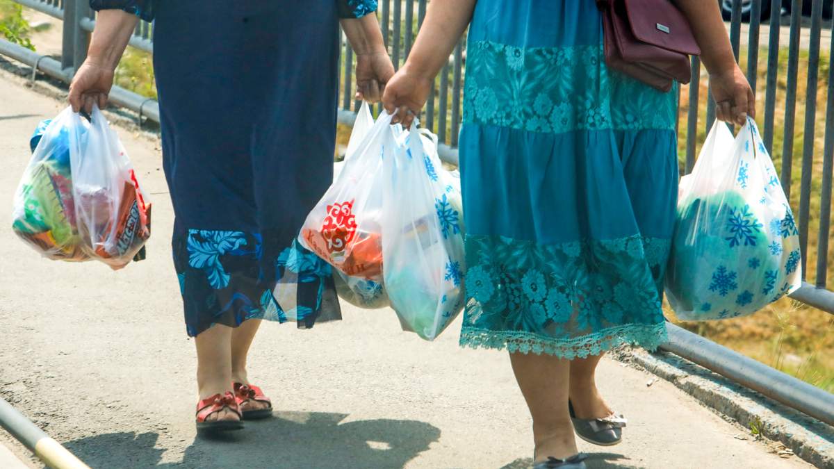 В Казахстане впервые за 8 лет цены на социально значимые товары начали снижаться