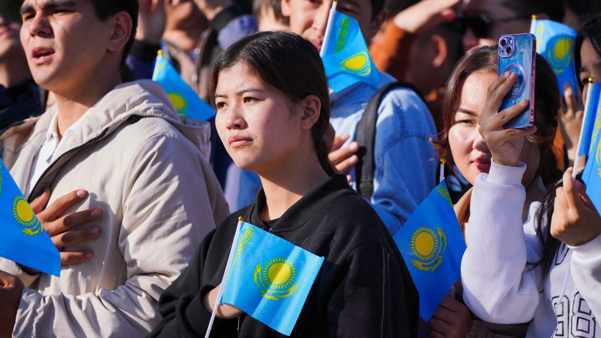 В Казахстане стартует национальная молодёжная декада «Жастармен бірге!»