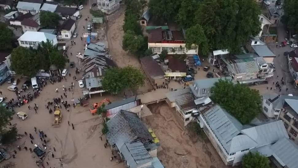 Застраховать все дома в стране до конца года поручено госорганам в Кыргызстане