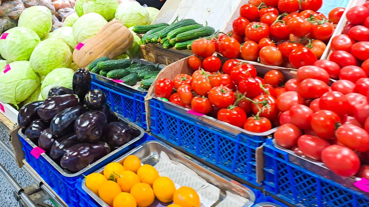 Каковы запасы и цены на продукты в стабфонде в Алматы