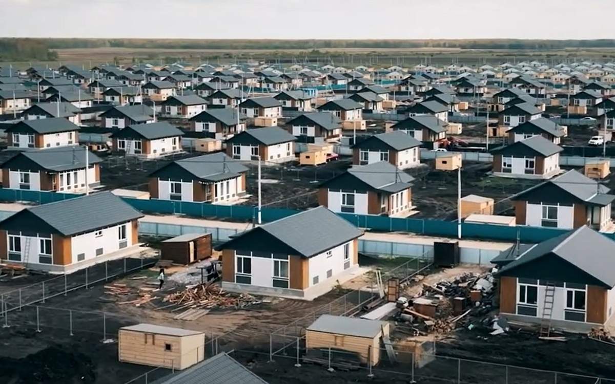 Актюбинским крестьянам возмещают нанесенный паводком ущерб недвижимому имуществу