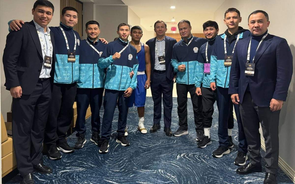 Геннадий Головкин принял участие в открытии первого чемпионата мира U19 World Boxing