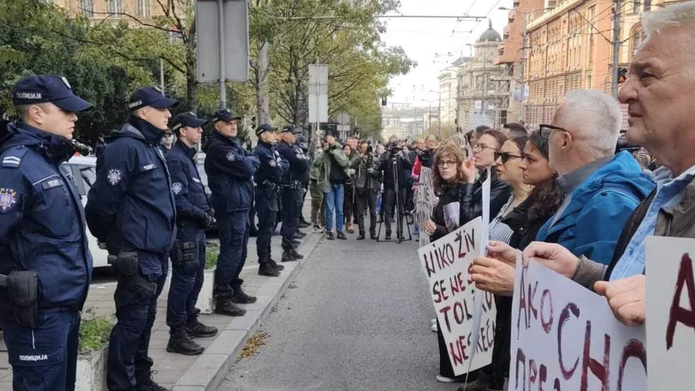 В Сербии вспыхнули протесты после ЧП на вокзале и гибели 14 человек