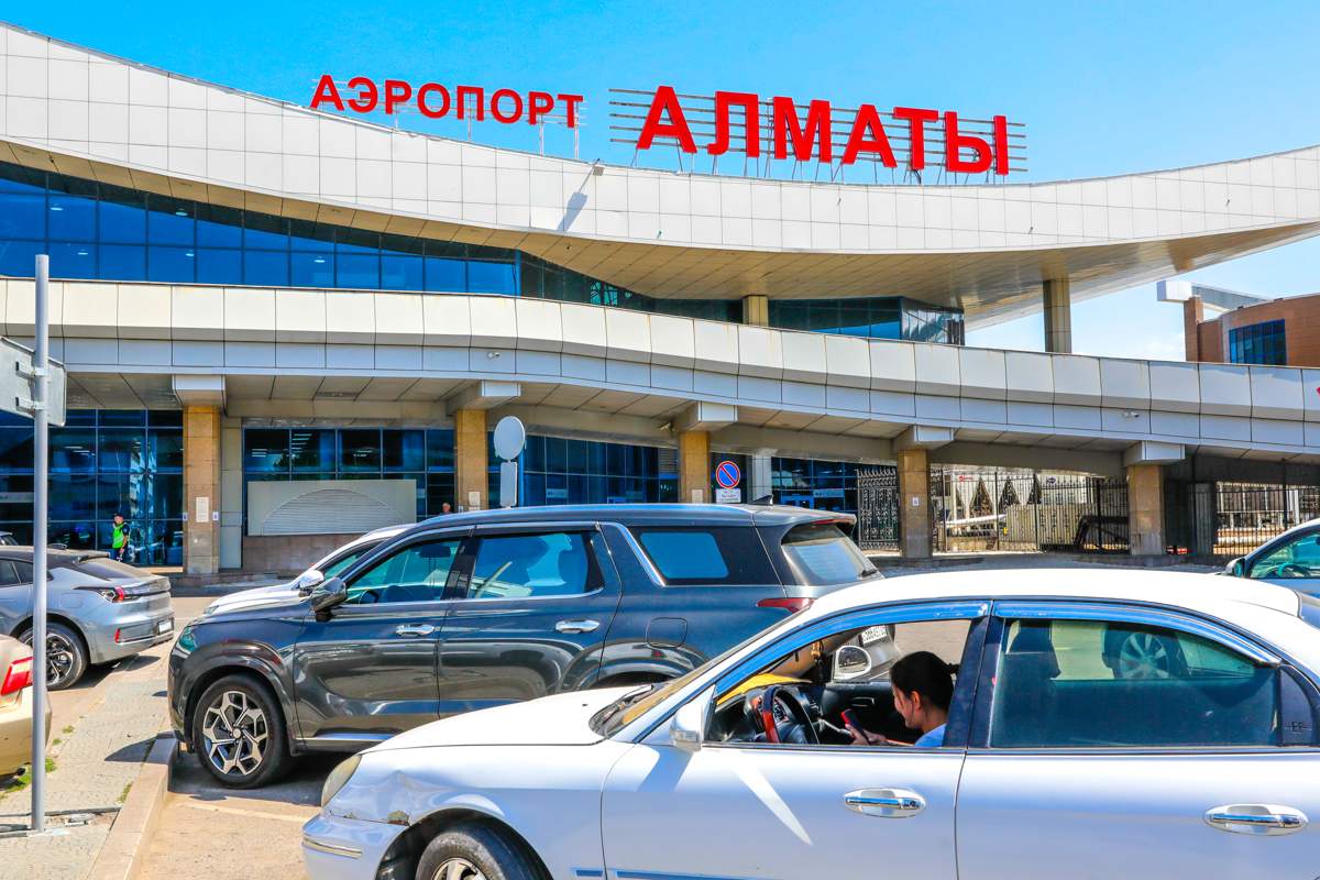 Стоимость парковки повысят в аэропорту Алматы