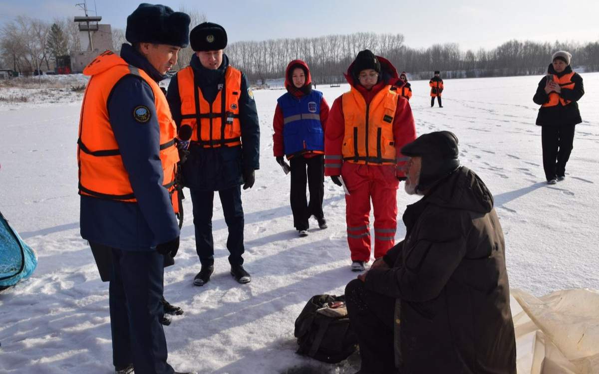 Рыбак доказывает через суд, когда начинается зима в Павлодарской области