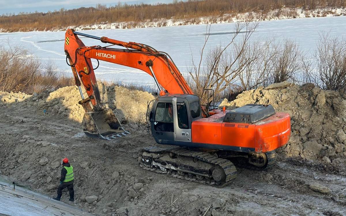 Возведение дамб для защиты от паводков в регионах РК закончено на 40%