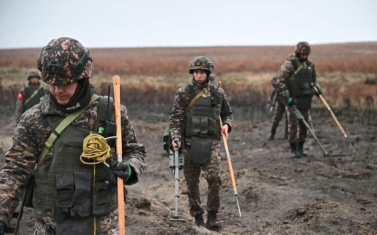 Казахстанские военные инженеры отмечают профессиональный праздник