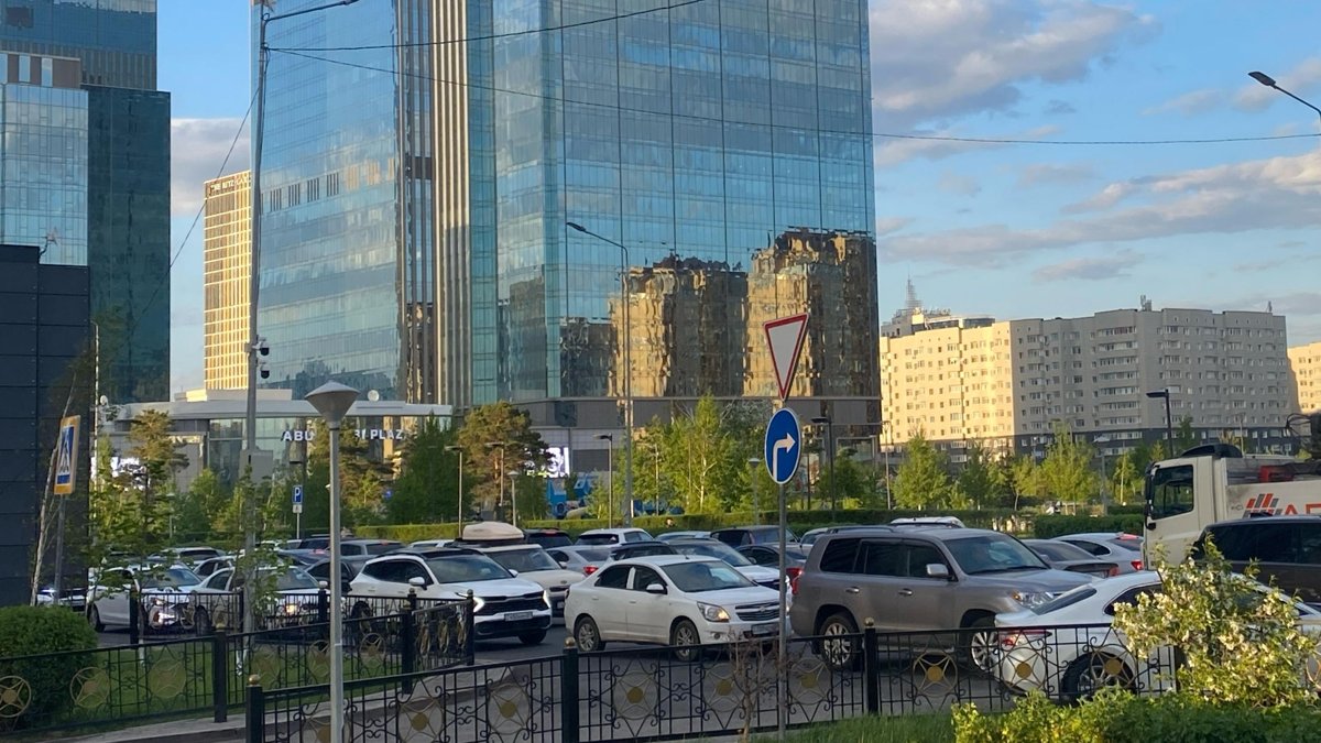 9-балльные пробки зафиксированы в Астане