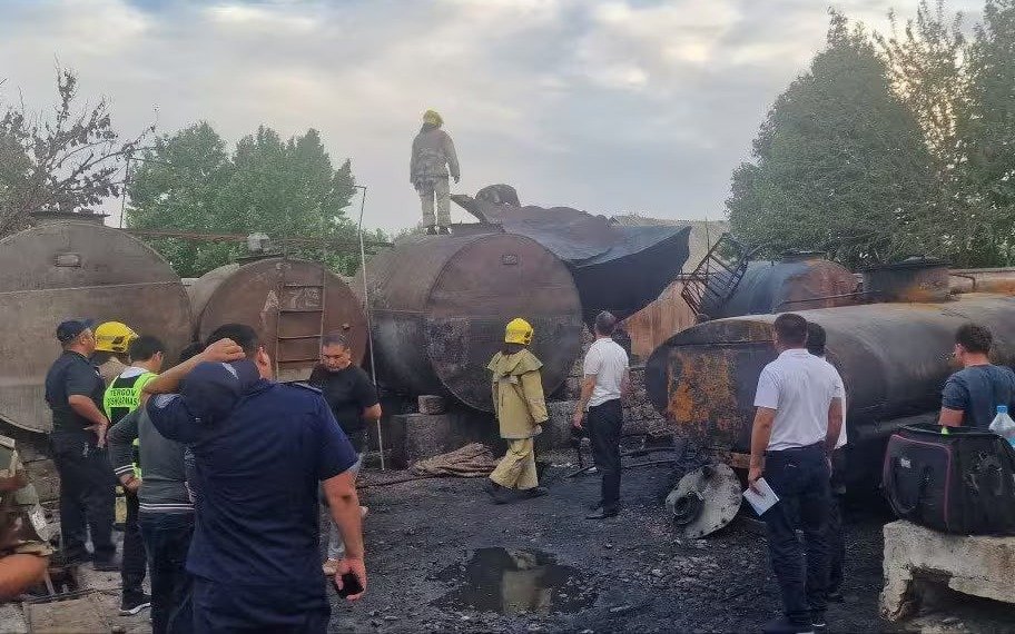 АЗС взлетела на воздух в Самарканде, есть погибшие
