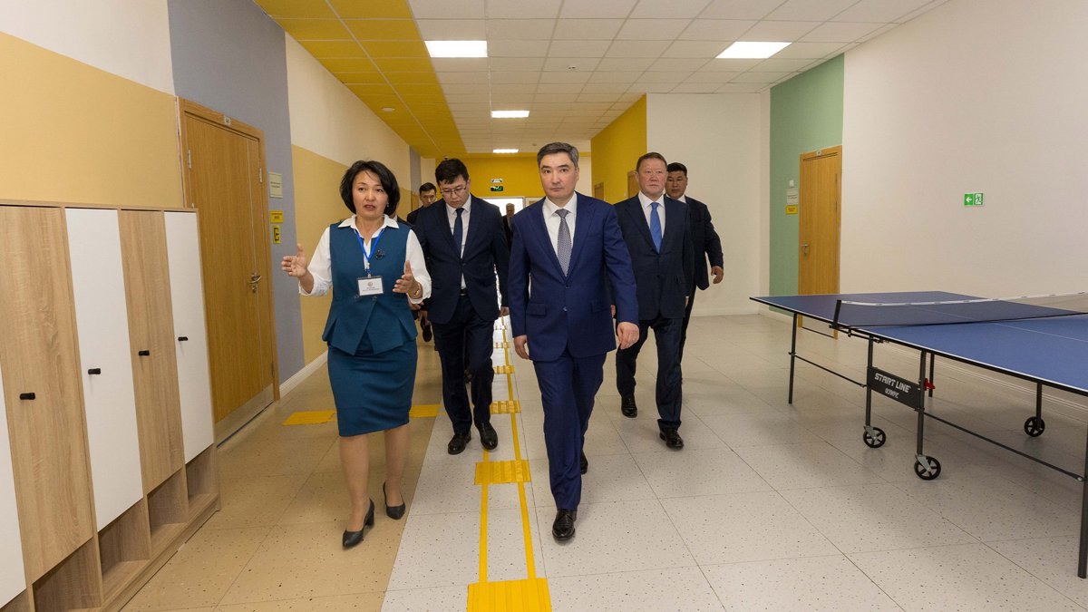 Премьер-министр посетил объекты образования и здравоохранения в Аркалыке