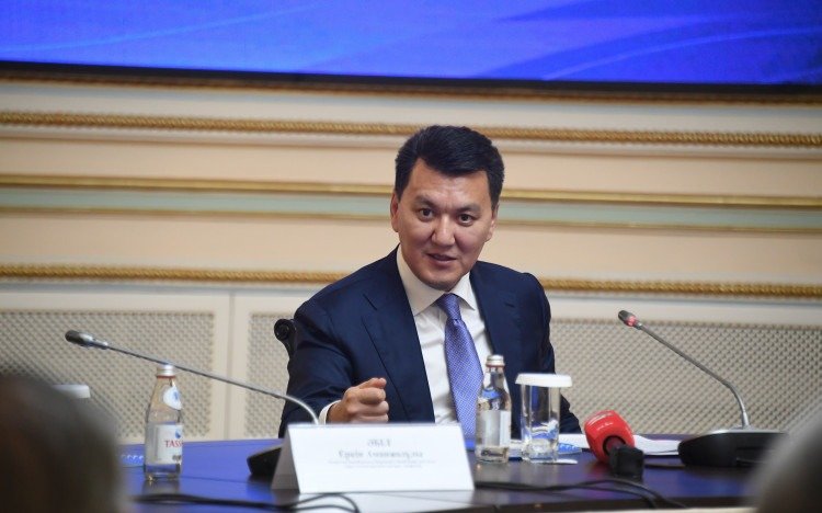 Ерлан Карин провел заседание редколлегии по подготовке многотомника по истории Казахстана