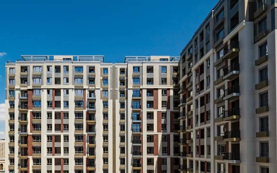 Сироты теряют приоритет: общественники бьют тревогу из-за новых правил обеспечения жильём