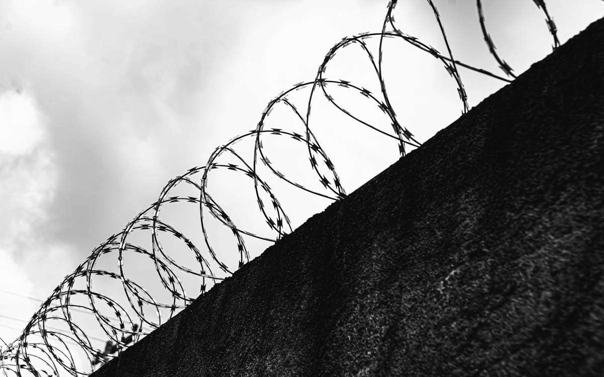 Тюремная реформа: власти Великобритании решили выпускать заключенных раньше срока
