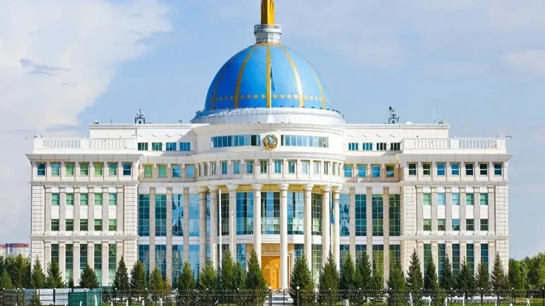 Глава государства назначил послов Казахстана в четырех странах