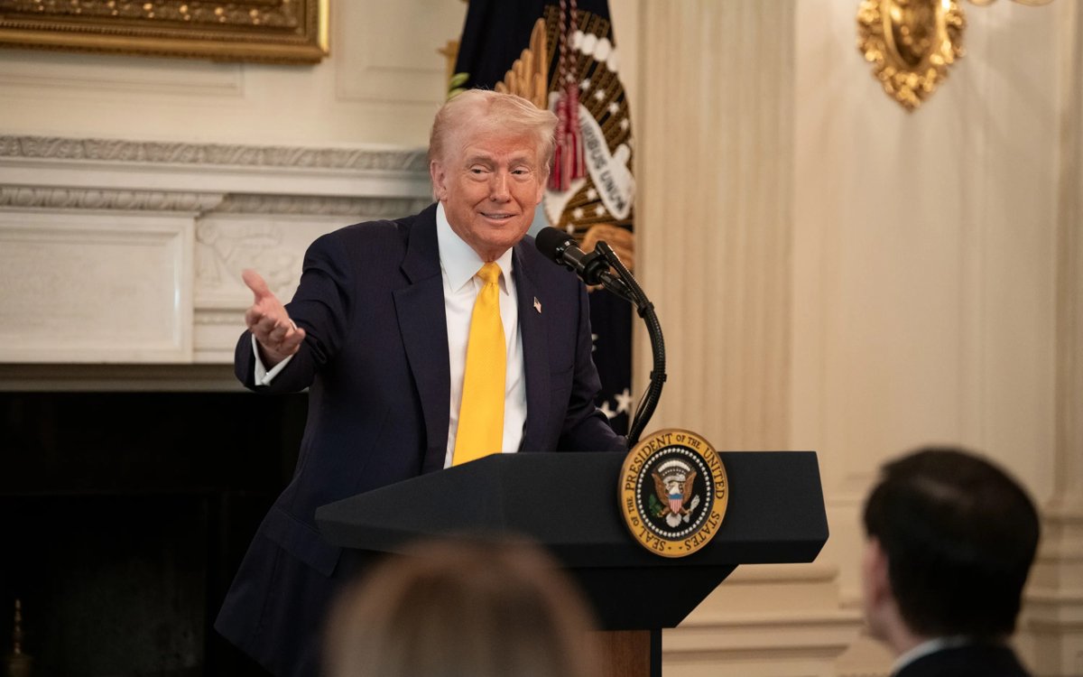 Трамп пригрозил ЕС введением 50-процентных пошлин с 1 июня