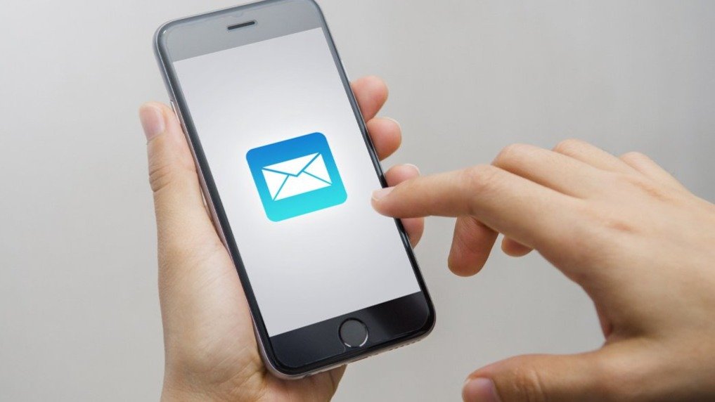 Безработных через SMS оповестят о возможности стать интервьюером на сельхозпереписи