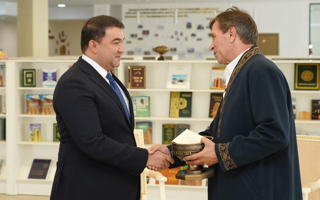 Сергей Дворцевой снимает фильм о Тайказане в Туркестане
