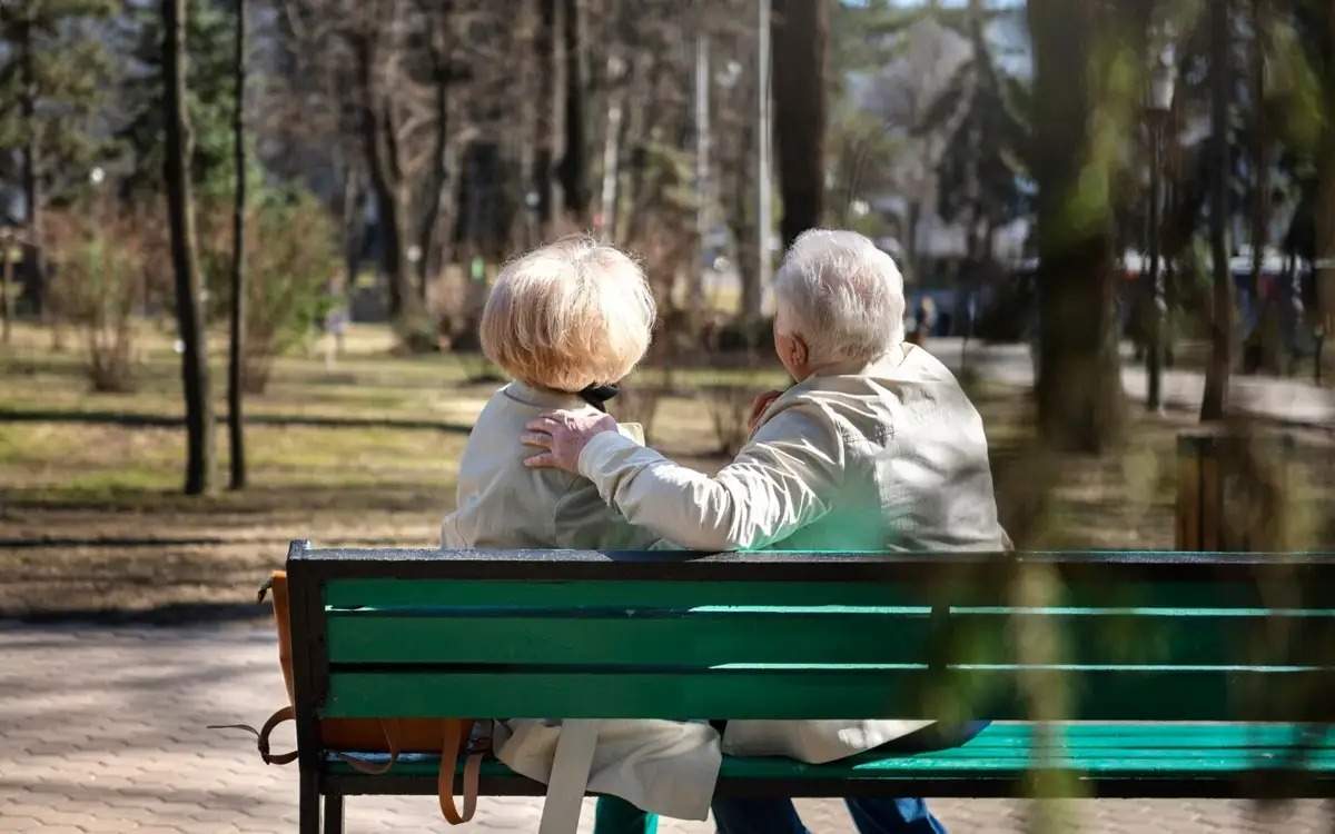 Пенсионерам старше 70 лет впервые назначена единовременная соцвыплата в Шымкенте