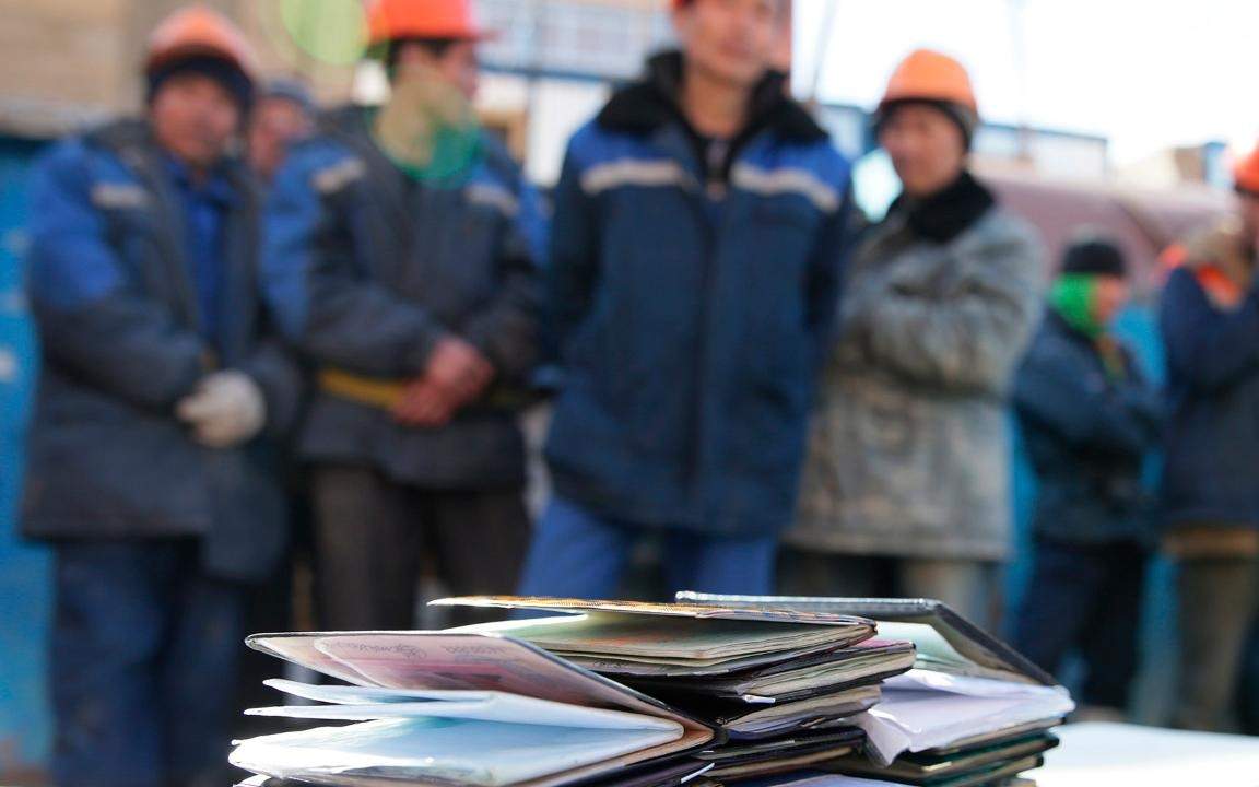 В Казахстане изменят правила выдачи иностранцам разрешения на проживание