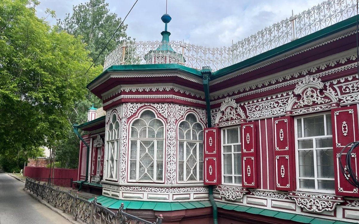 Не по канонам: как здание под мечеть стало музеем литературы и искусства в Павлодаре