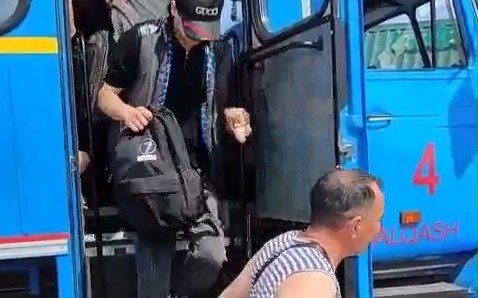 Спасатели МЧС эвакуировали 60 иностранцев в Карагандинской области