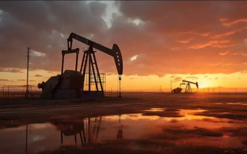Цены на нефть резко подорожали на фоне ударов Израиля по Ирану