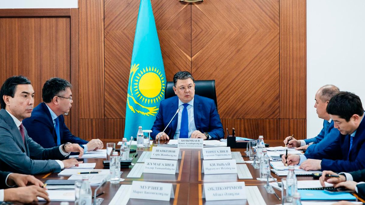 Во всех западных регионах Казахстана отмечен низкий уровень обеспеченности дорогами