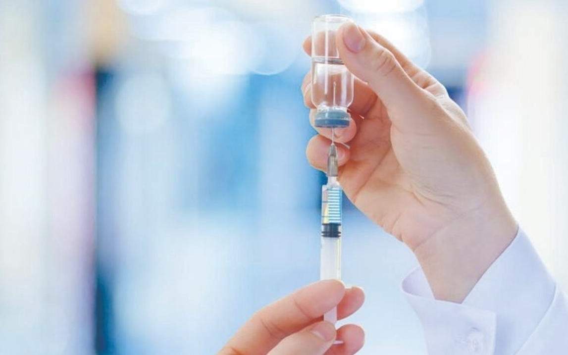 Свыше 10 тысяч девочек вакцинировали от ВПЧ в Алматы