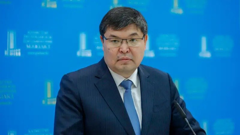 Экономика Казахстана растет, но доходы снижаются: что предпринимает Минфин