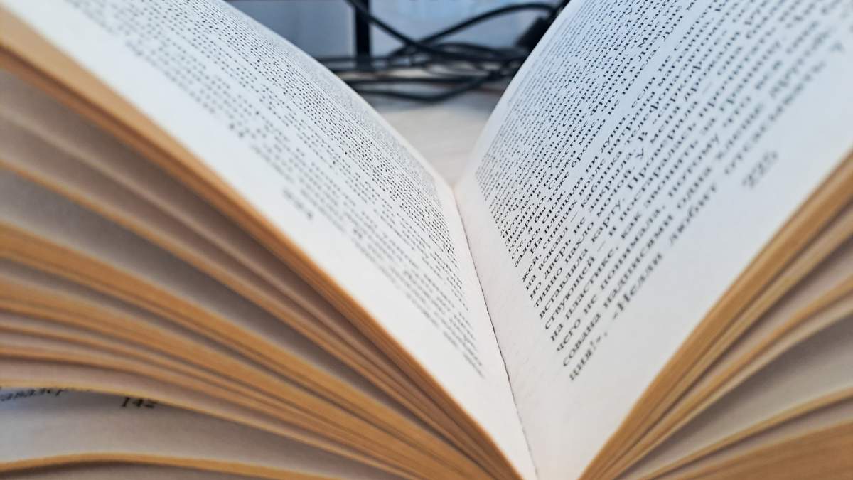 Жители сёл получат доступ к книгам через мобильную библиотеку «Библиобус»