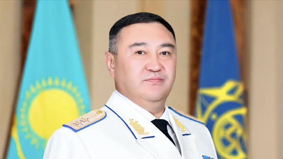 Казахстан под прицелом: Сагимбаев о врагах внутри и снаружи