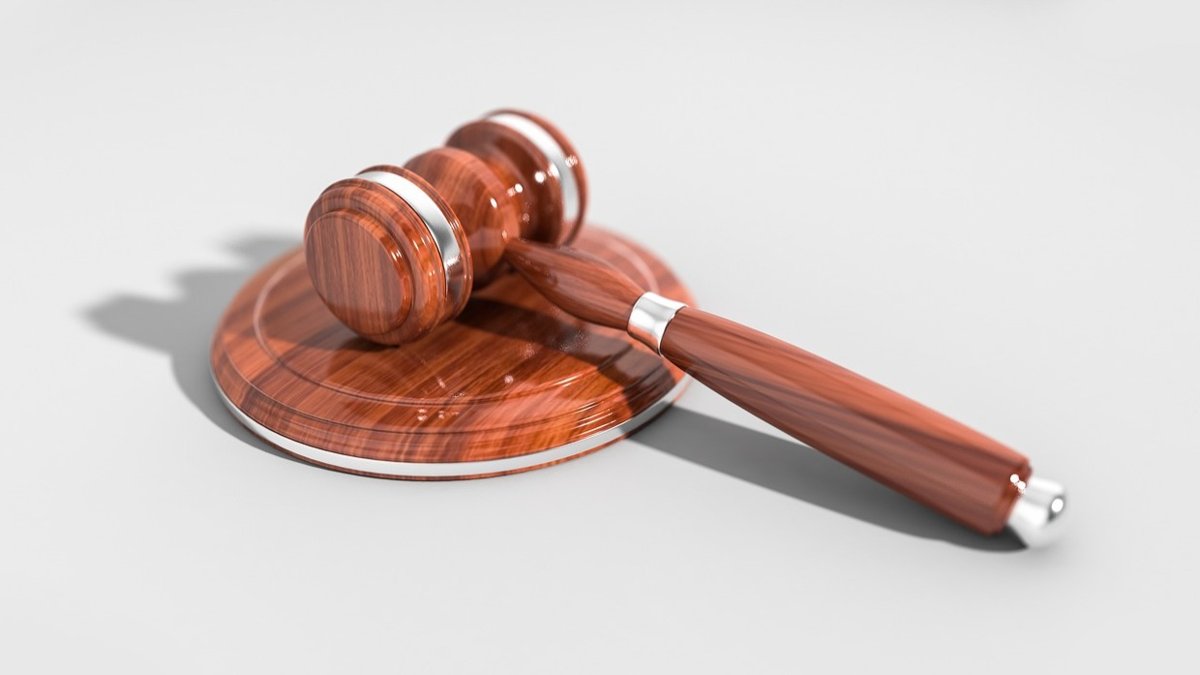 Главного санврача приговорили к 7 годам лишения свободы за взятку в Актобе