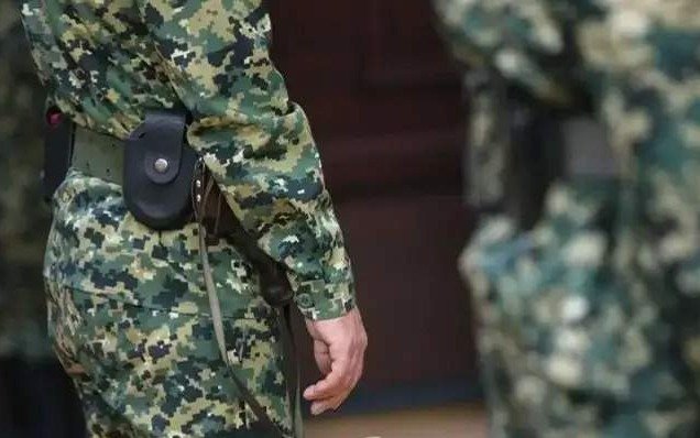 20 тысяч казахстанцев уклоняются от службы в армии