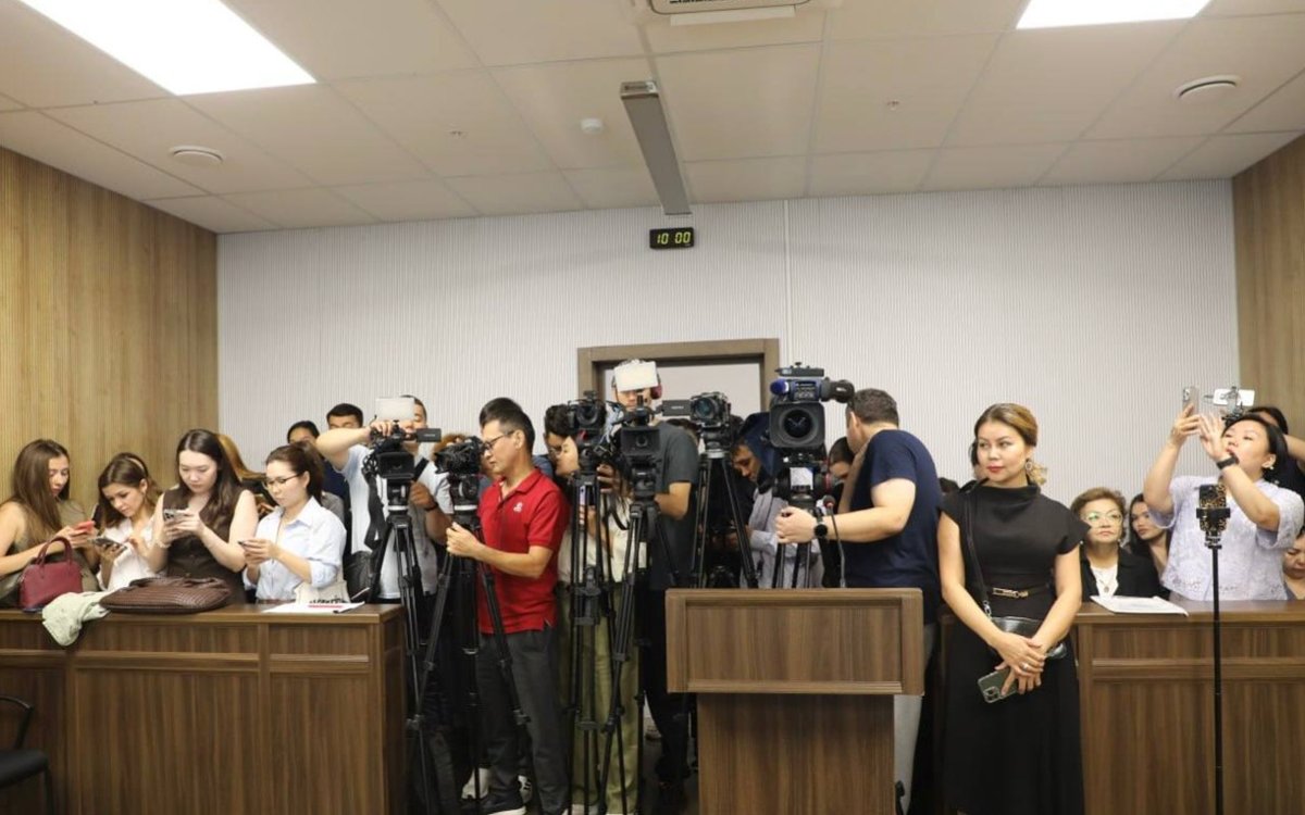 Как компания перевела 100 млн тенге в фонд Перизат Кайрат во время паводков, рассказал юрист
