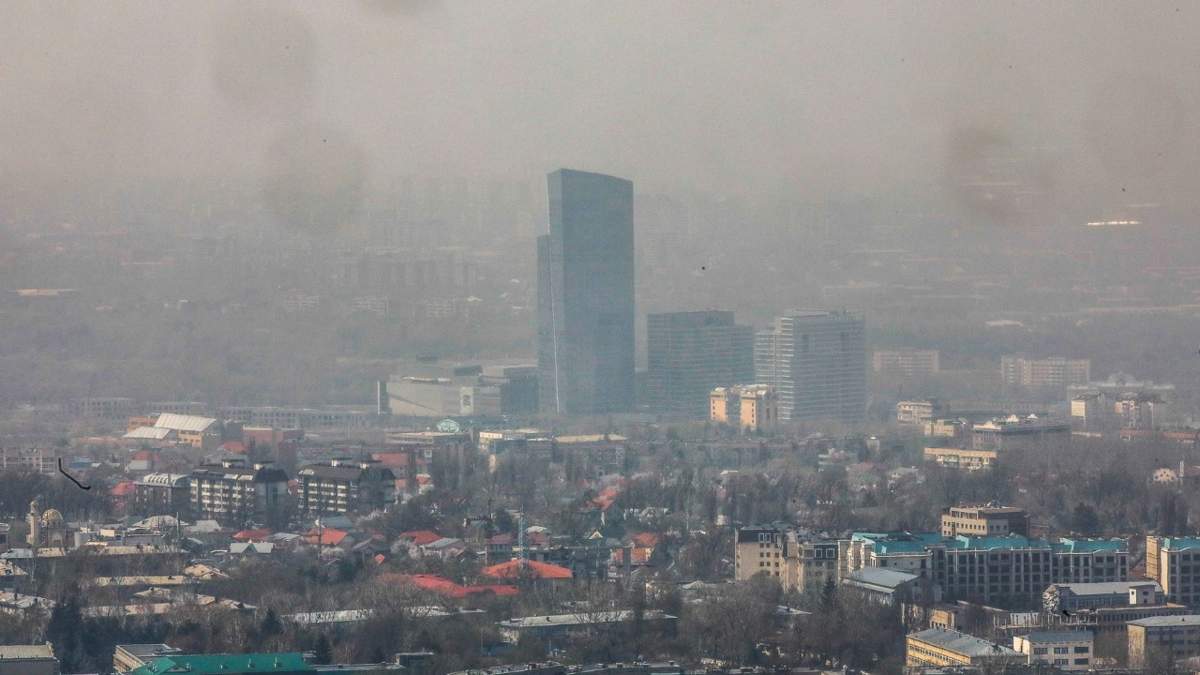 Неблагоприятные метеоусловия будут в восьми городах Казахстана