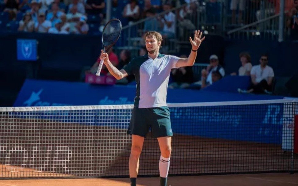 Александр Бублик уверенно вышел в финал турнира ATP 250 в Гштааде
