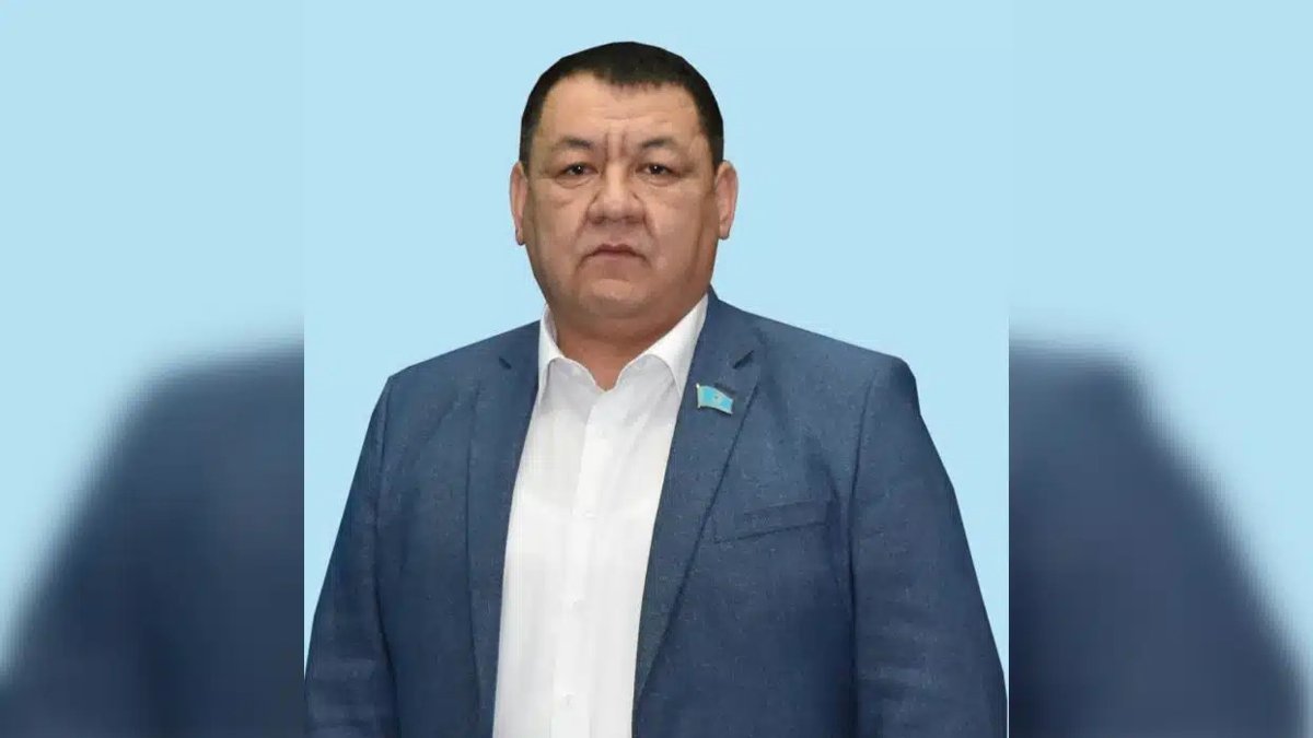 Объявленный в розыск экс-депутат доставлен в суд Шымкента