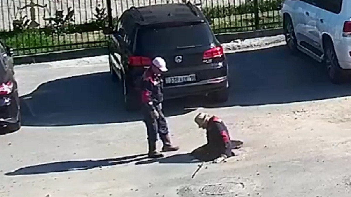 Двое рабочих ТЭЦ в Семее потеряли сознание в колодце