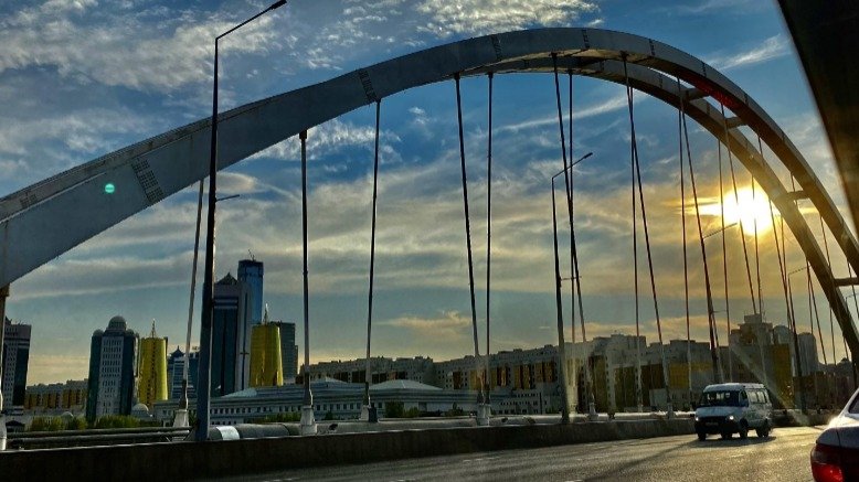 Движение по мосту Арыс ограничат в Астане