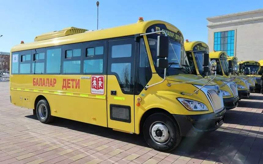 После ДТП со школьным автобусом в Алматинской области детям добавят транспорт